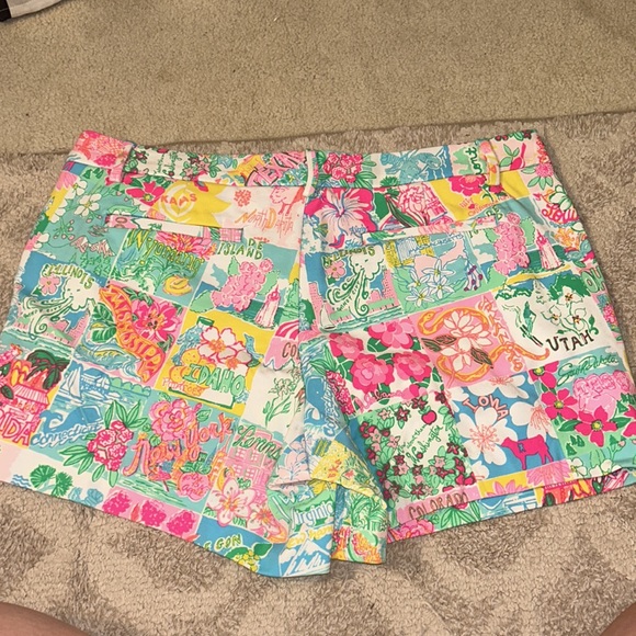 Lilly Pulitzer 50 States Shorts - Picture 2 of 2